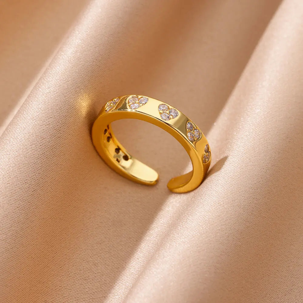 Elegant Heart Zircon Ring – Gold Stainless Steel, Waterproof & Long-Lasting Shine